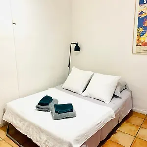 studio-des-carmes.midi-pyreneeshotels.com/